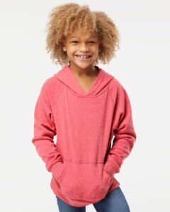 Independent Trading Co. PRM15YSB Youth Lightweight Special Blend Raglan Hooded Sweatshirt – Pomegranate (on model)