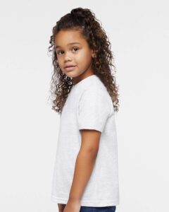 Rabbit Skins 3321 Toddler Fine Jersey Tee – Ash (on model side)
