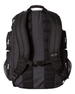 Oakley 921012ODM 30L Enduro 2.0 Backpack – Blackout (back)