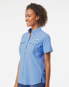 Columbia 139655 Women’s PFG Bahama™ Short Sleeve Shirt – White Cap Blue (on model side)