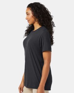 Hanes 4980 Unisex Perfect-T T-Shirt – Charcoal Heather (on model side)