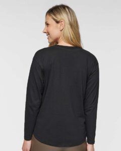 LAT 3508 Women’s Fine Jersey Long Sleeve Tee – Black (on model back)