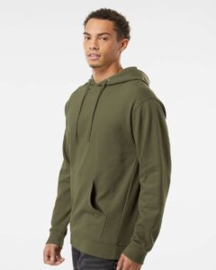 Independent Trading Co. SS4500 Unisex Midweight Hooded Sweatshirt – Army (on model side)