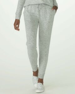Boxercraft L09 Women’s Cuddle Fleece Joggers – Oxford Heather (on model)