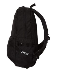 Oakley FOS900544 20L Street Backpack – Blackout (side)