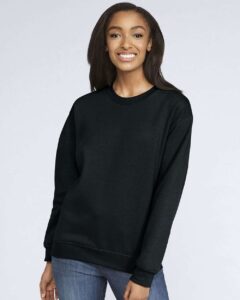 Gildan SF000 Unisex Softstyle® Midweight Crewneck Sweatshirt – Black (on model)