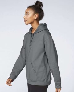Gildan SF500 Unisex Softstyle® Midweight Hooded Sweatshirt – Charcoal (on model side)