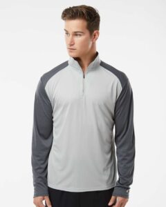 Badger 4231 Men’s Breakout Quarter-Zip Pullover – Silver/ Graphite (on model)