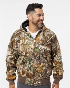 DRI DUCK 5034 Men’s Laramie Power Move Jacket – Realtree Edge (on model)