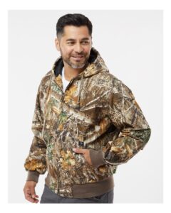 DRI DUCK 5034 Men’s Laramie Power Move Jacket – Realtree Edge (on model side)