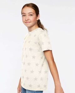 Code Five 2229 Youth Star Print Tee – Natural Heather Star (on model side)