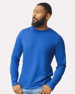 Gildan 64400 Unisex Softstyle® Long Sleeve T-Shirt – Royal (on model)